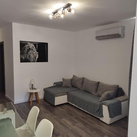 Apartments Dora 2 Bibinje Extérieur photo
